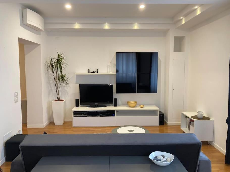 Thesan Lodge, Chic & Modern Design Apartment Grosseto Dış mekan fotoğraf
